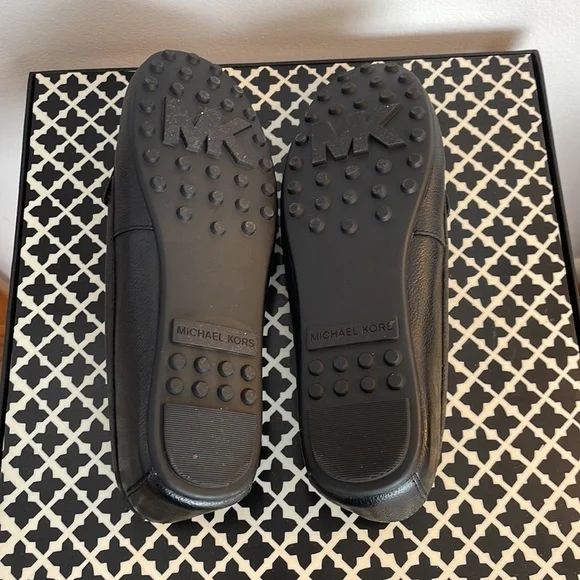 Excellent gently used condition leather loafers - Picture 3 of 7